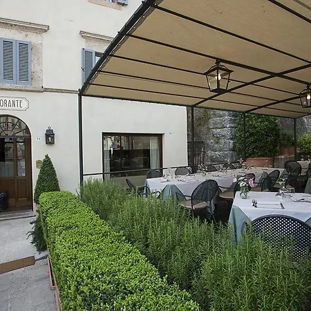 Penzion La Di 4*